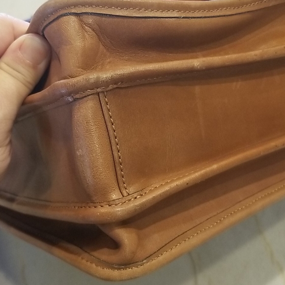 Coach gorgeous camel colored leather briefcase - Picture 16 of 16